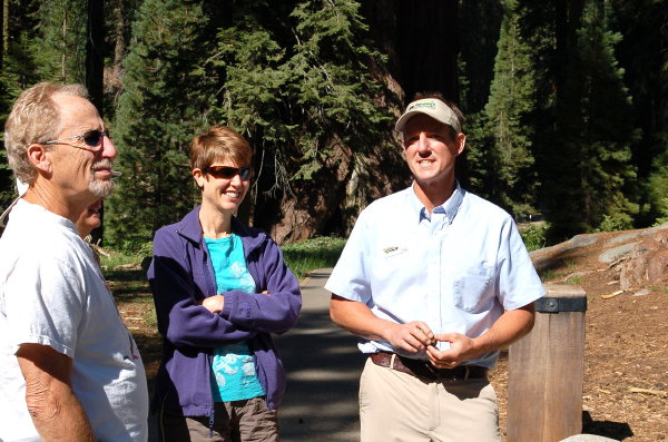 Steve & Inga with Paul Bischoff of Sequoia Sightseeing Tours (E Ondash)
