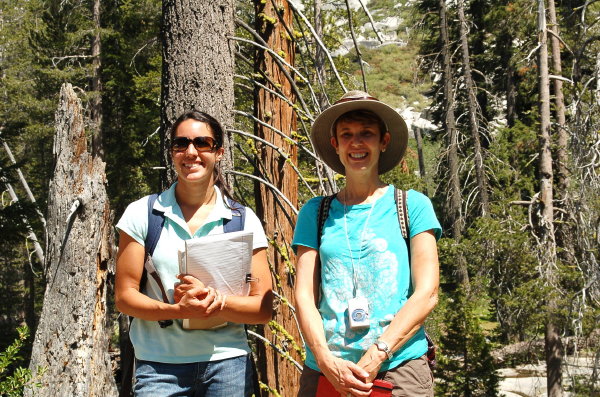 Tara, a guide with the Sequoia Natural History Association, and Inga (Photo: E Ondash)